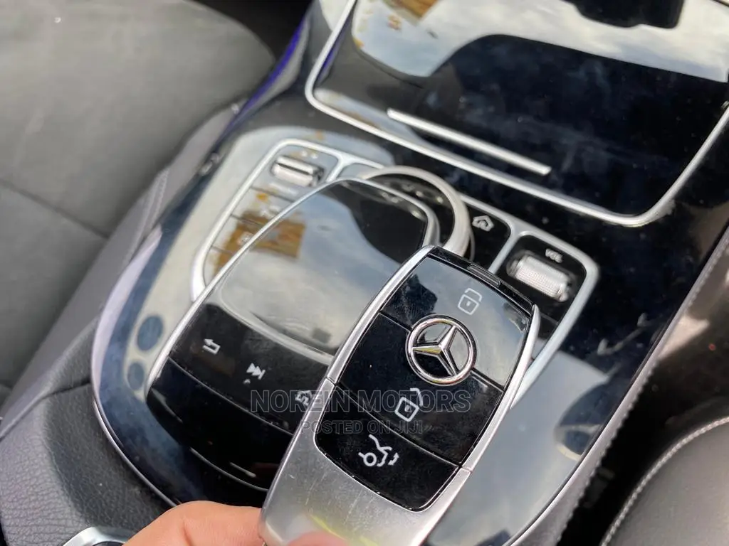 Mercedes-Benz E200 2016 Silver