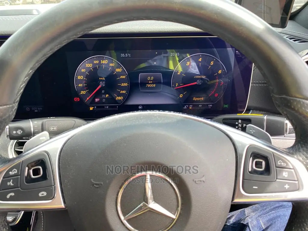 Mercedes-Benz E200 2016 Silver