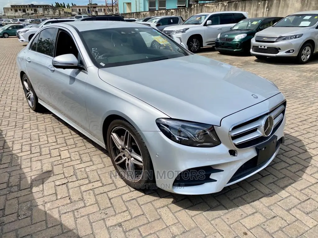 Mercedes-Benz E200 2016 Silver
