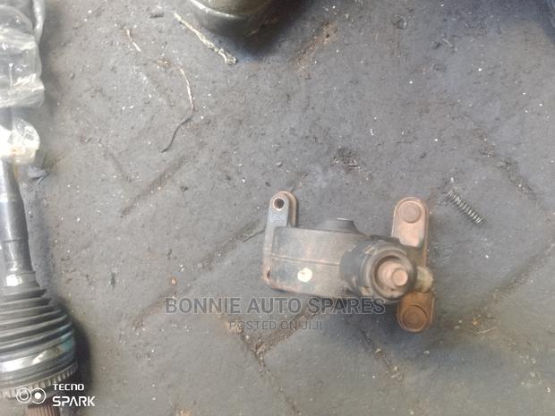 Rav4 Gearbox Mounting - thumbnail 2