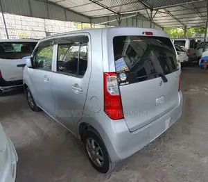 Suzuki Wagon 2016 Silver