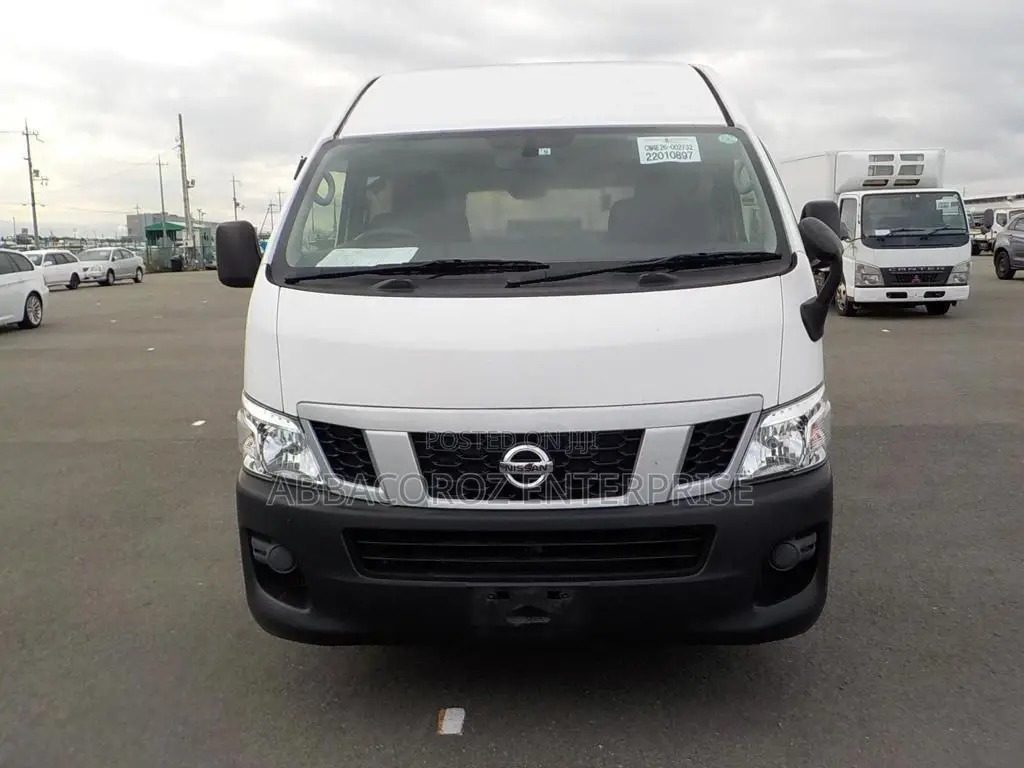 Nissan Caravan (Urvan) 2016 White