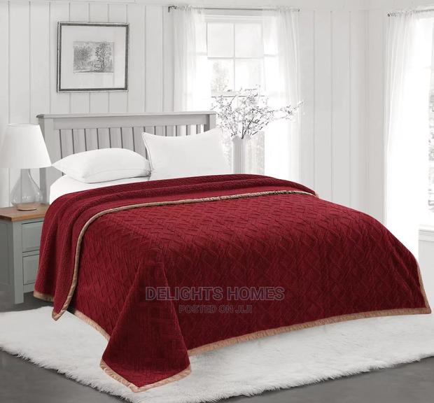 Woolen Plain Duvet - thumbnail 3