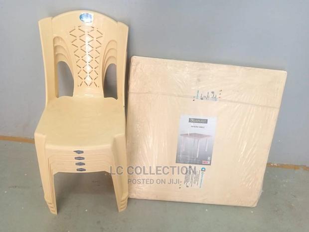 Plastic Table - main view