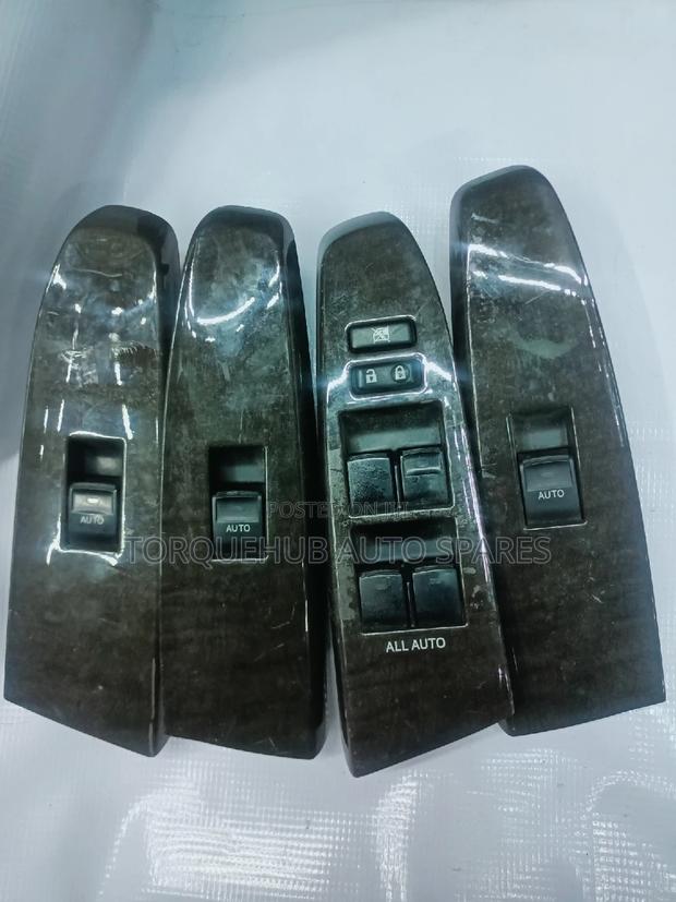 Mark X GRX130 Power Window Switch - main view