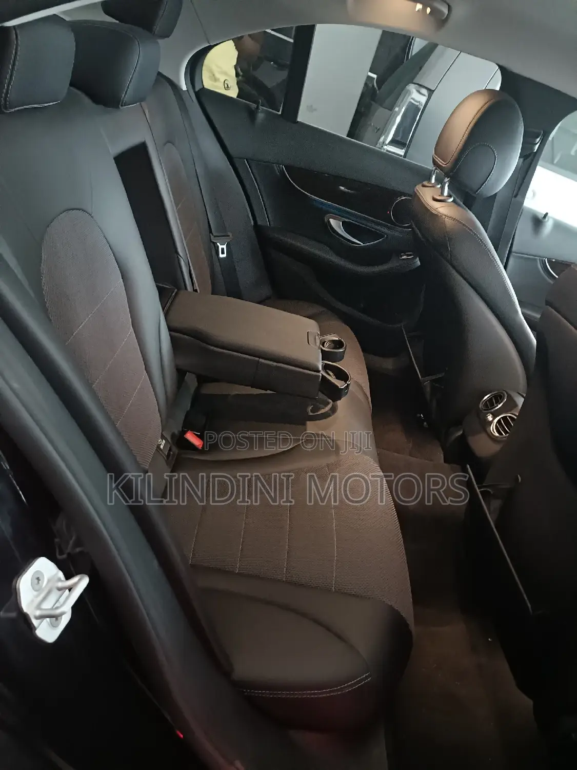 Mercedes-Benz C200 2016 Black