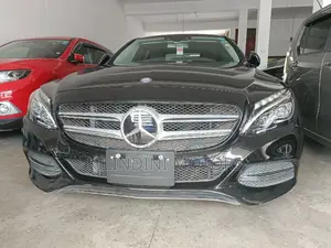 Mercedes-Benz C200 2016 Black