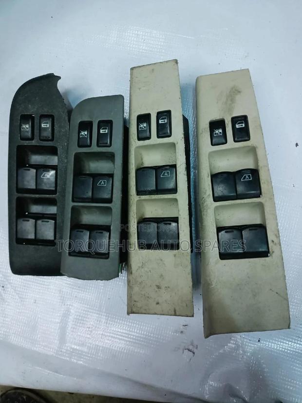 Nissan Note Main Door Switch
