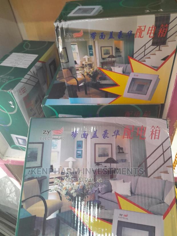 Zy 4 Way Consumer Unit Plastic - thumbnail 2