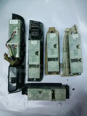 Nissan Tiida Power Window Switch