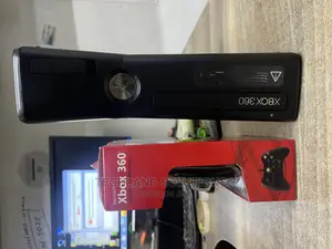 Xbox 360 Chipped With 10 Games