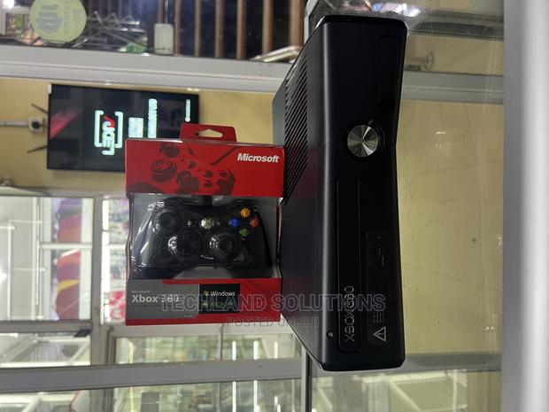 Xbox 360 Chipped With 10 Games - main view