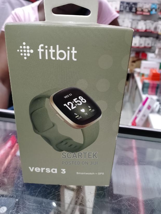 Fitbit Versa 3 Watch - thumbnail 3