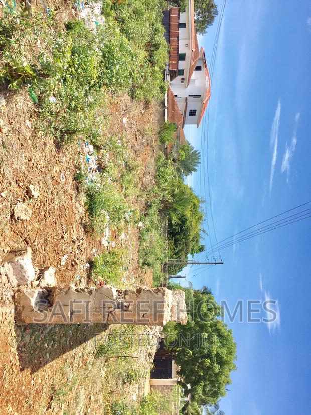 3/4 of Acre for Sale Inside the Estate Nyali - main view
