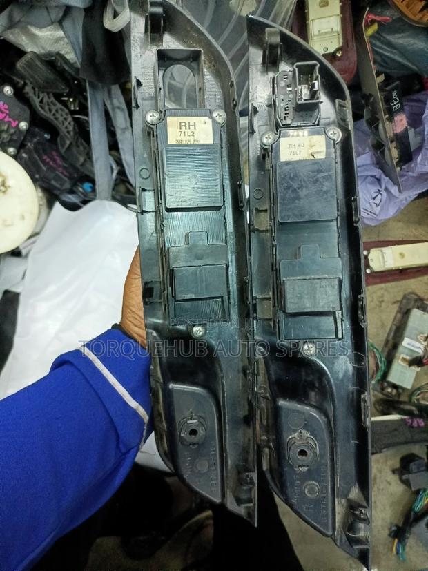 Suzuki Swift Power Window Switch - thumbnail 2