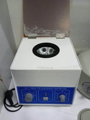 Table Top Centrifuge - thumbnail 2