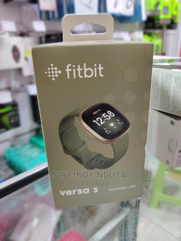 Fitbit Versa 3 (Jungle Green) - main view