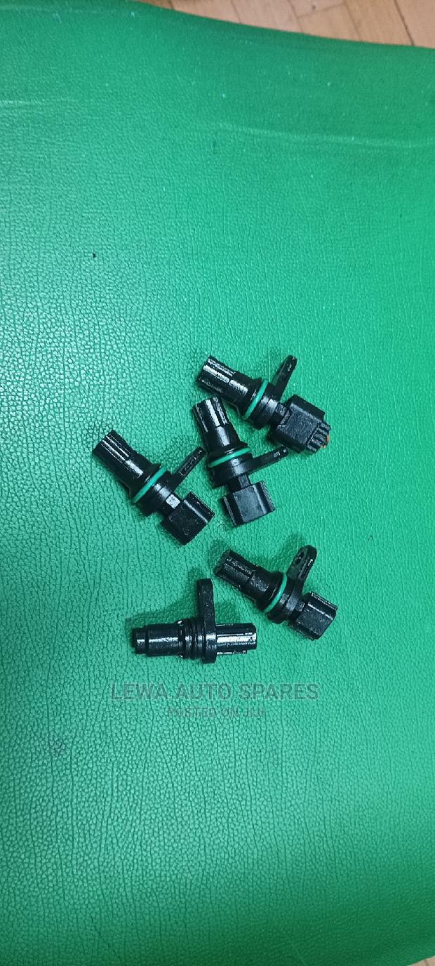 Camshaft/Crankshaft Position Sensor - thumbnail 2