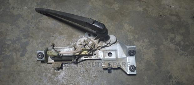 Subaru Forester Sg Rear Wiper and Motor - thumbnail 2