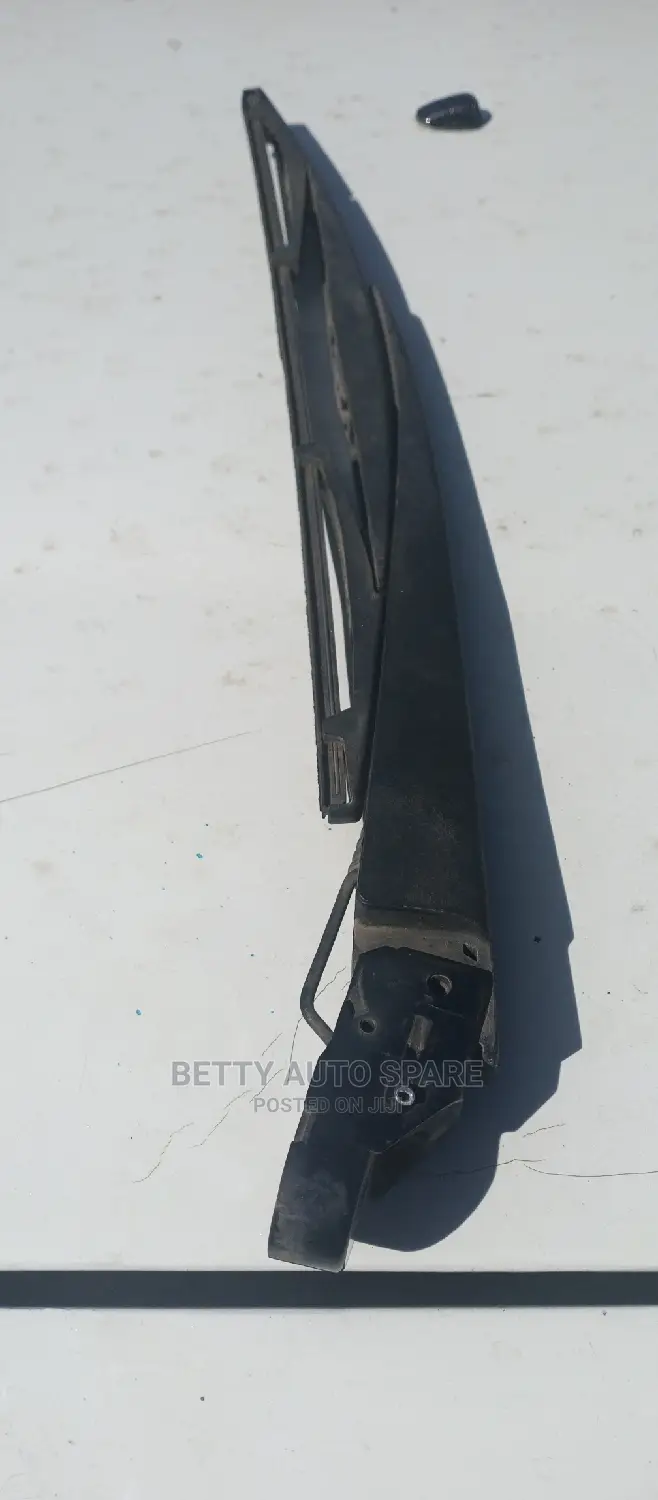 Subaru Forester Gf Rear Wiper