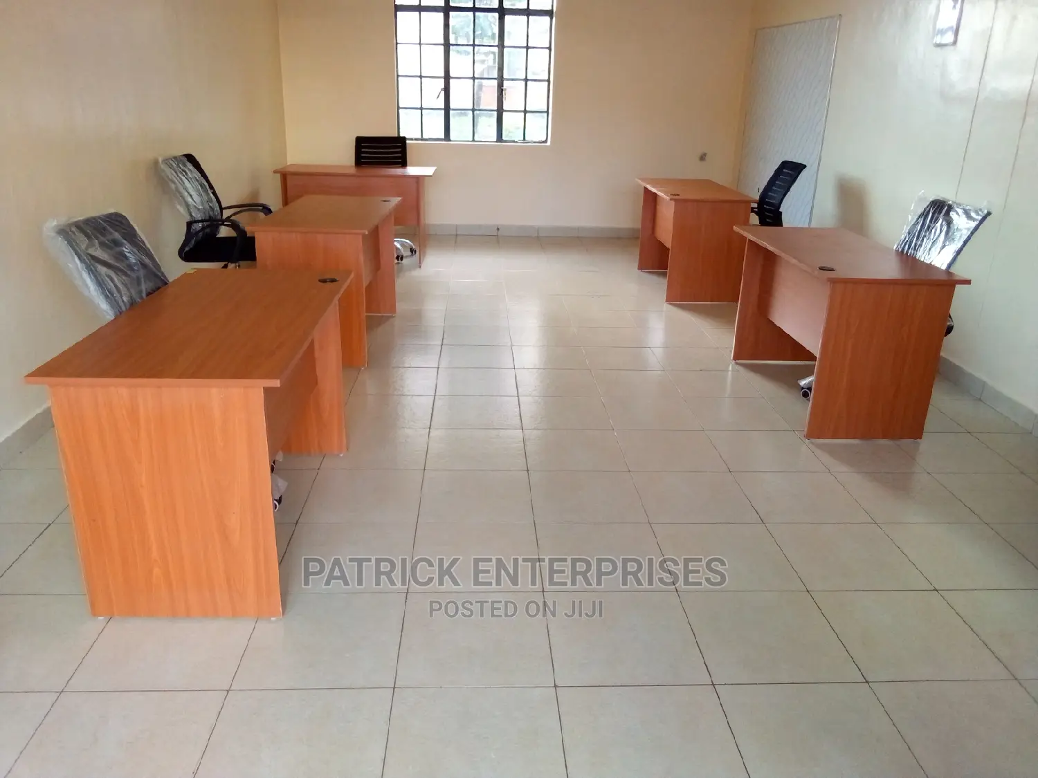 1.2 Mtrs Office Desk Plus Improved Office Chair