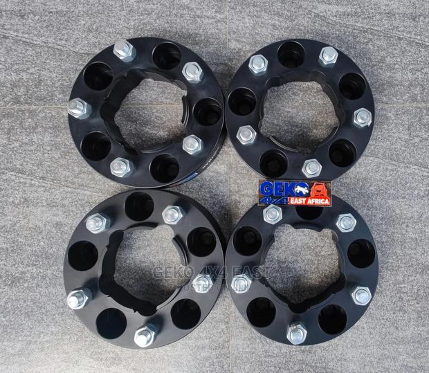 Range Rover Classic and Discovery 1 Wheel Spacers - thumbnail 4