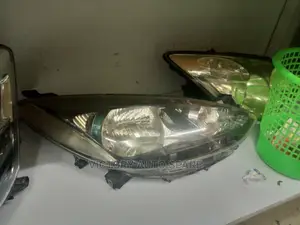 Mazda Demio 2012/2013 Headlight