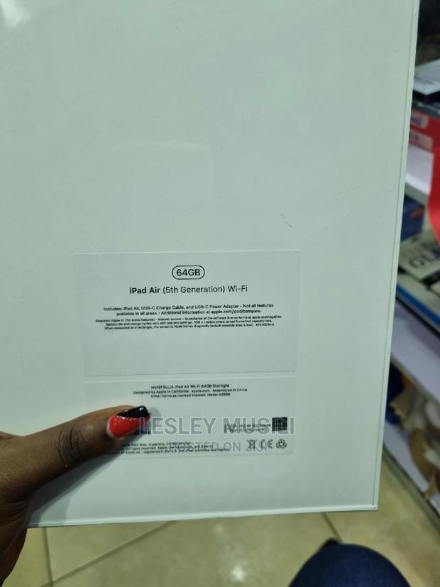 New Apple iPad Air 64 GB Silver - thumbnail 4