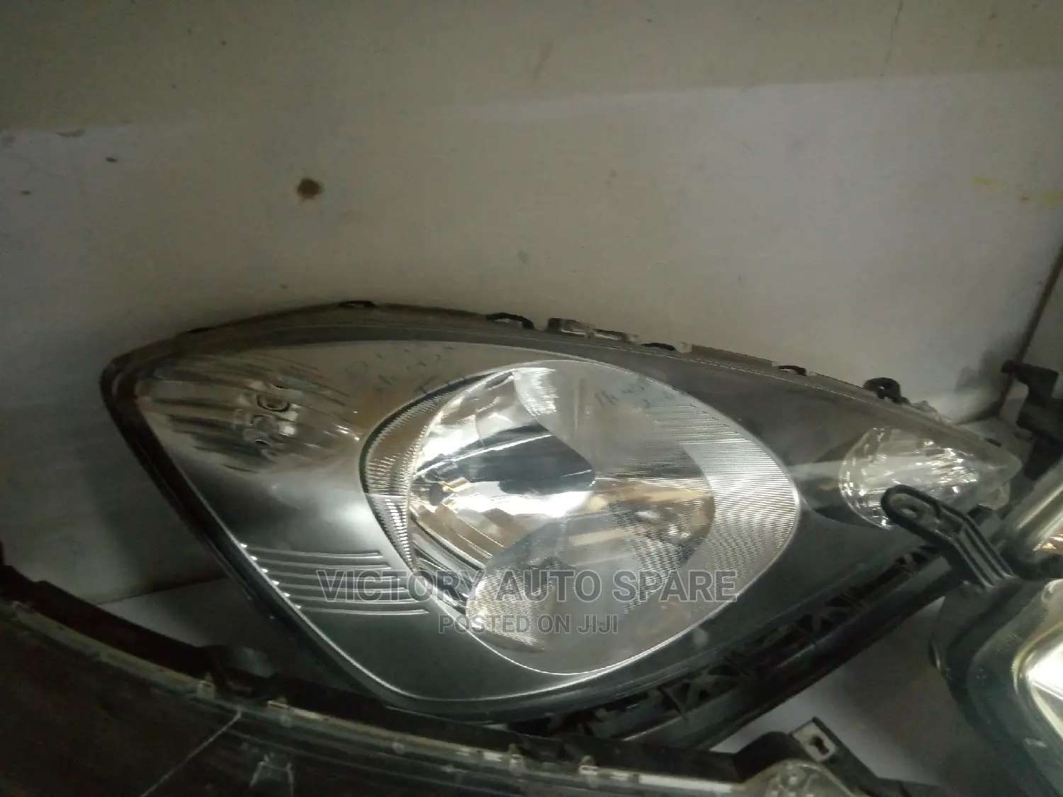 Honda Fit 2008 Non Xenon Headlight
