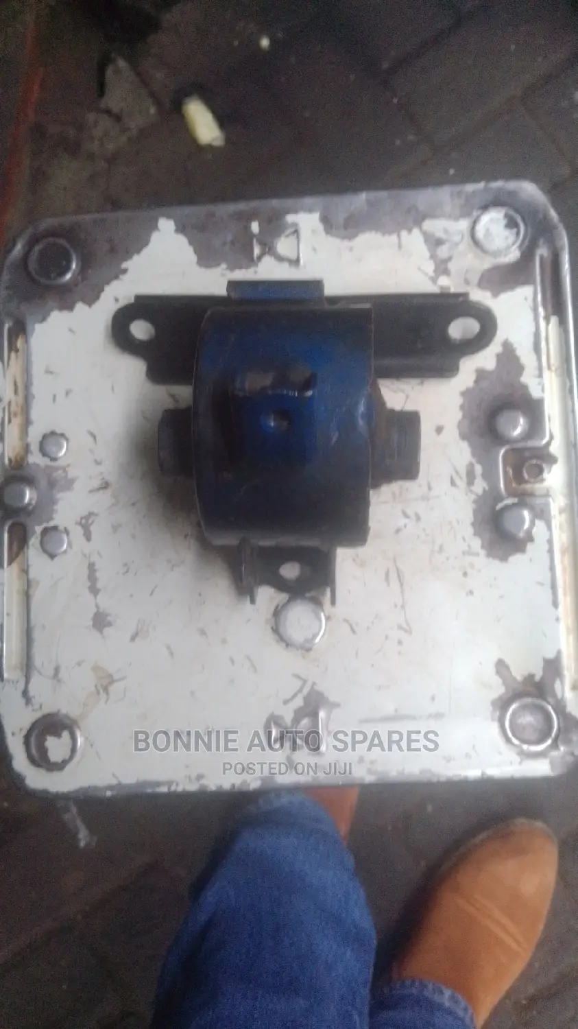 Honda ARIA/Fit Gearbox Mounting