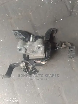 2ZR Local Engine Mounting