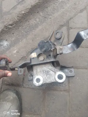 2ZR Local Engine Mounting