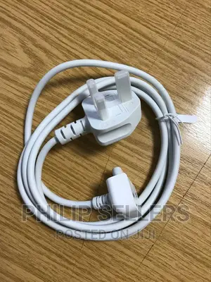 New Power Cord 13" / 15" Macbook PRO 2M X607-7580 - UK Exten