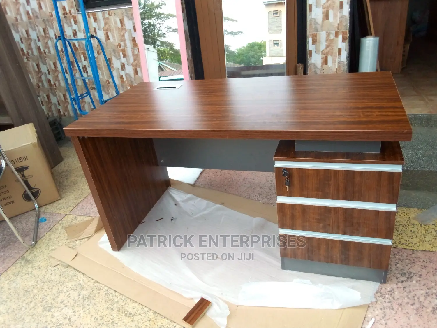 Imported Executive Office Desk 1.4 Mtrs