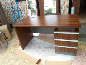 Imported Executive Office Desk 1.4 Mtrs