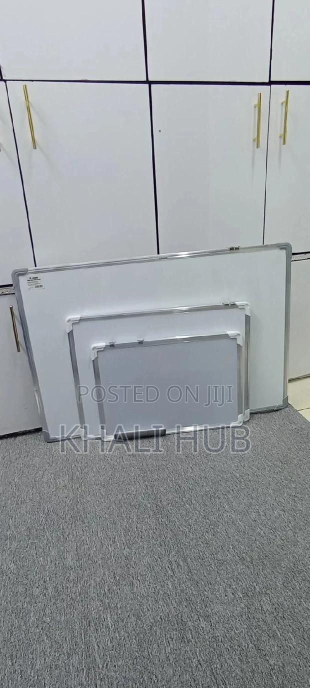 Whiteboard Pure White Whiteboard. - main view