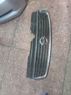 Nissan Teana Grill Old