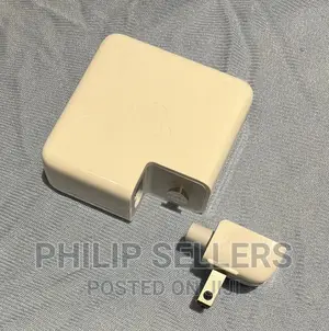 Apple 61W USB-C Power Adapter A1718