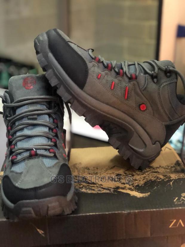 Top Hiking Boots - thumbnail 3