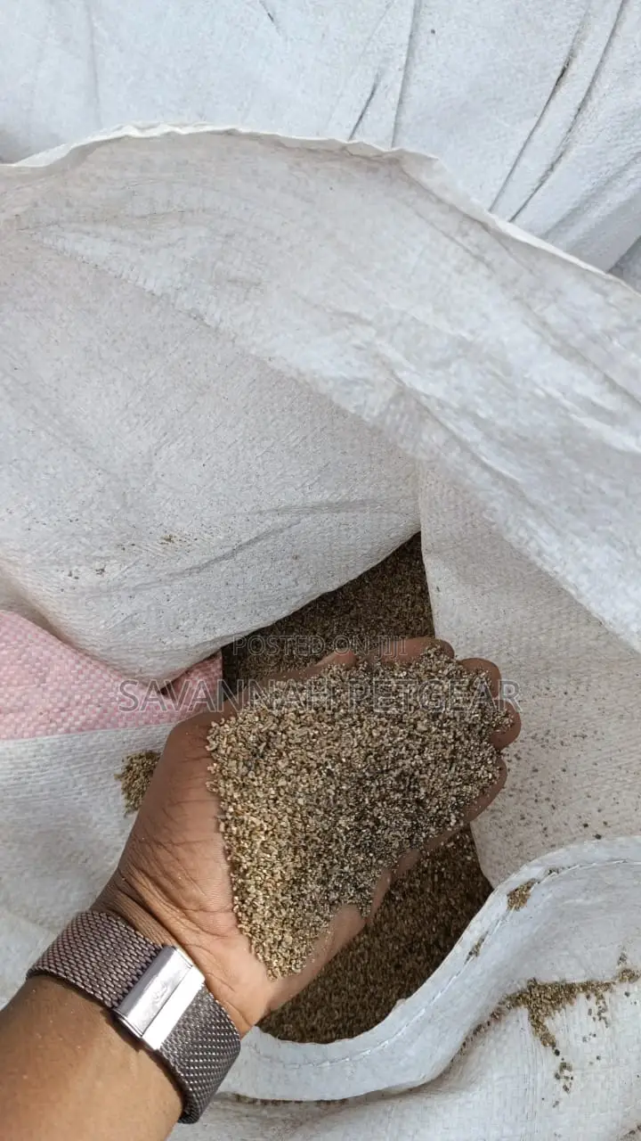 Vermiculite - Medium Size Particles in 16 Kg Bags