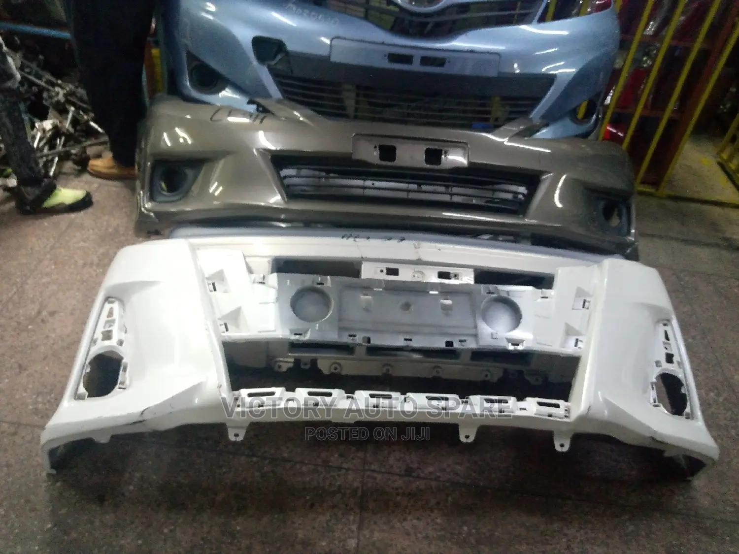 Noah Front Bumper 2014-3015