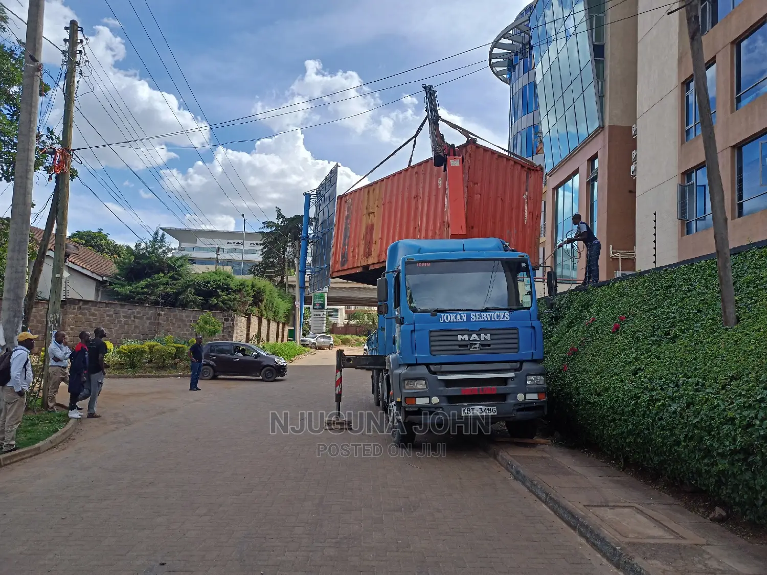 Hiab Crane Truck for Hire (Self Loading Lifting Truck)