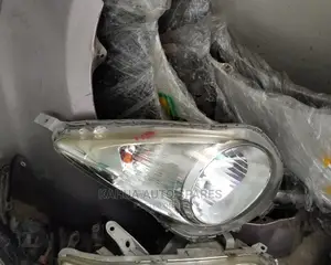 Suzuki Alto 2012 Headlights