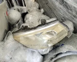 Nissan Tiida/Latio 2006 Non Xenon Headlight