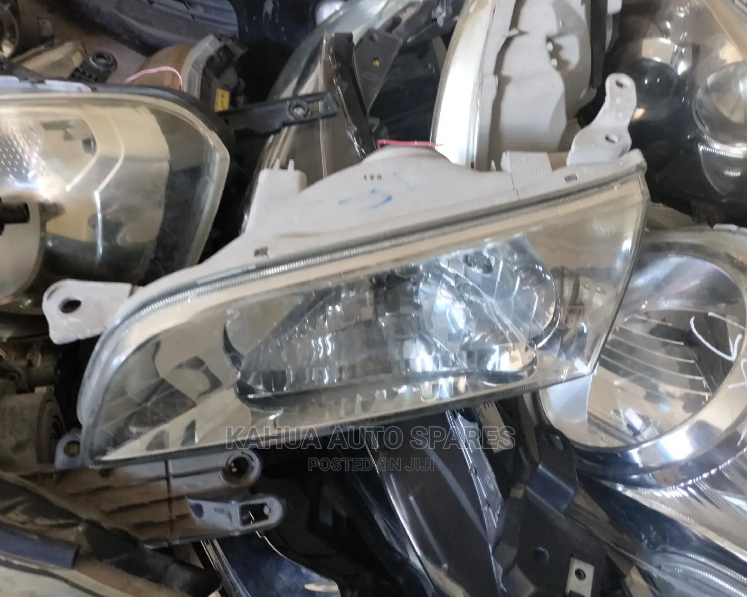 Toyota 110 Headlight
