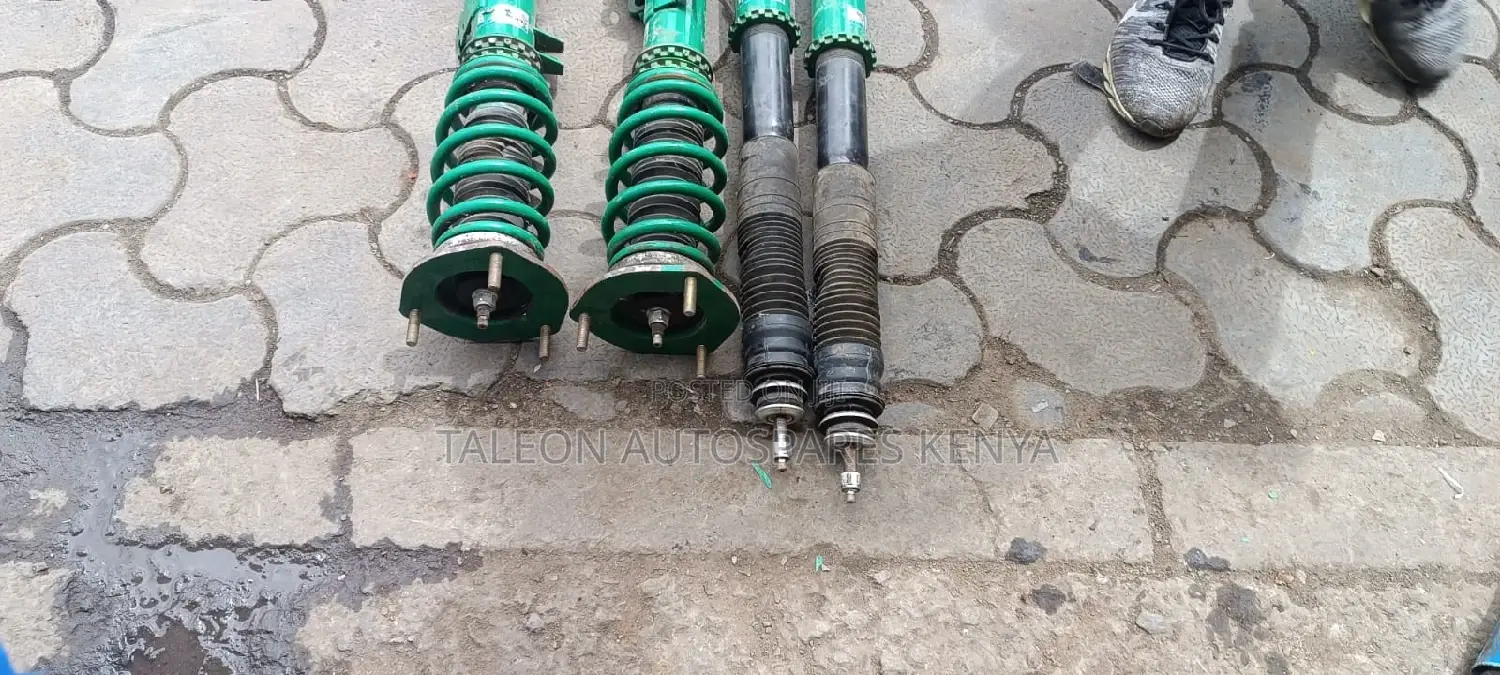 Toyota Voxy,Noah,Issis Coil Overs
