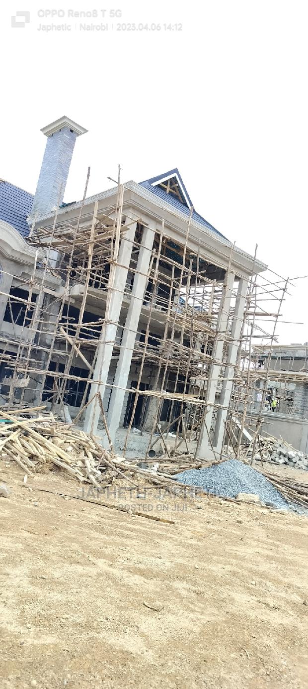 Ndarugo Machine Cut Stones, Strong Enough  - thumbnail 2