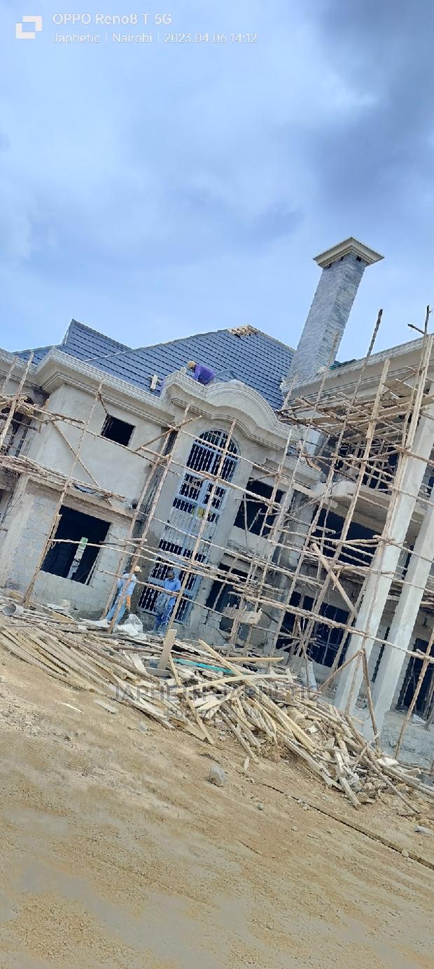 Ndarugo Machine Cut Stones, Strong Enough  - main view