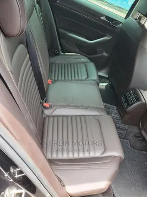 Volkswagen Passat 2017 Gray