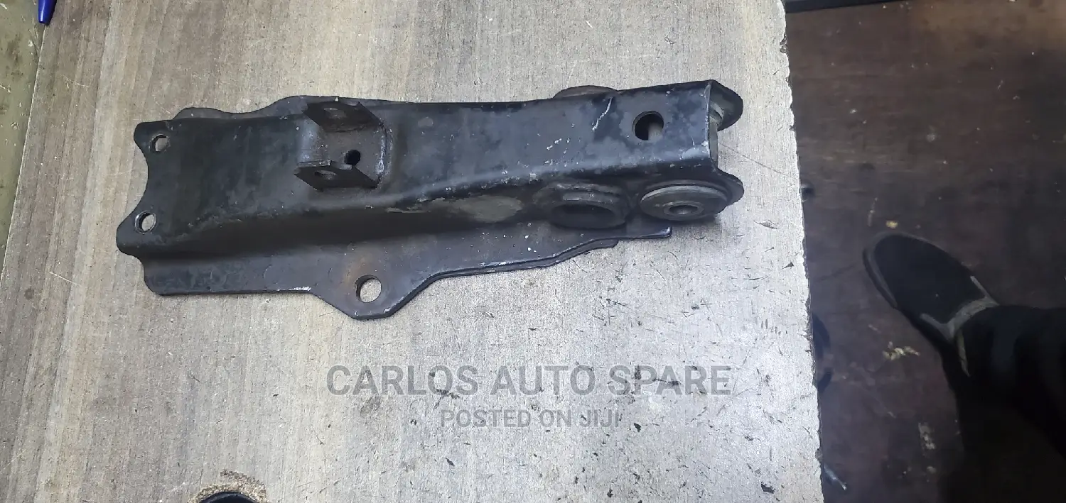 Lower Control Arm Isuzu Tougher